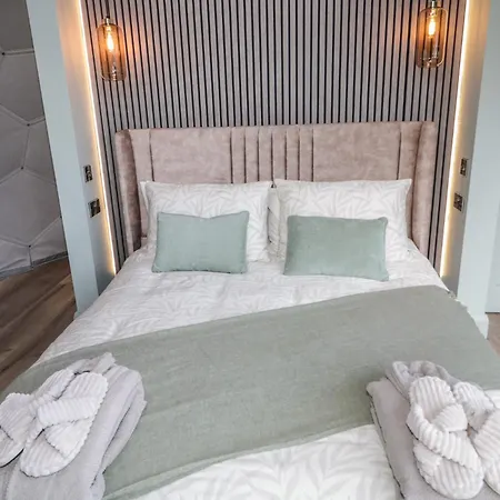 Number 1 Dome Holiday home Doiri Beaga