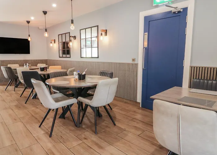 Number 1 Dome * Doirí Beaga