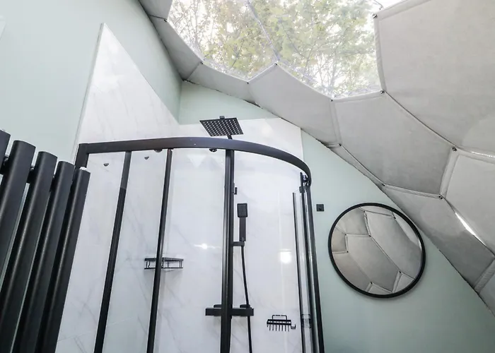 Number 1 Dome Doirí Beaga